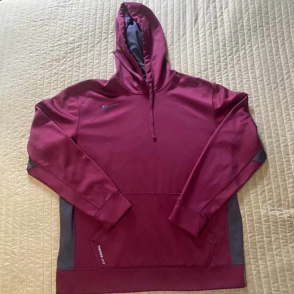 Mens size Large Nike Therma Fit Hooded Sweatshirt